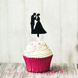 Cupcake Toppers Couples (x8)