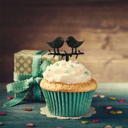 Cupcake Toppers Love Birds (x8)