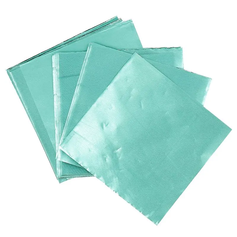 Carrés alu vert pastel pour bonbons et chocolats (x50)