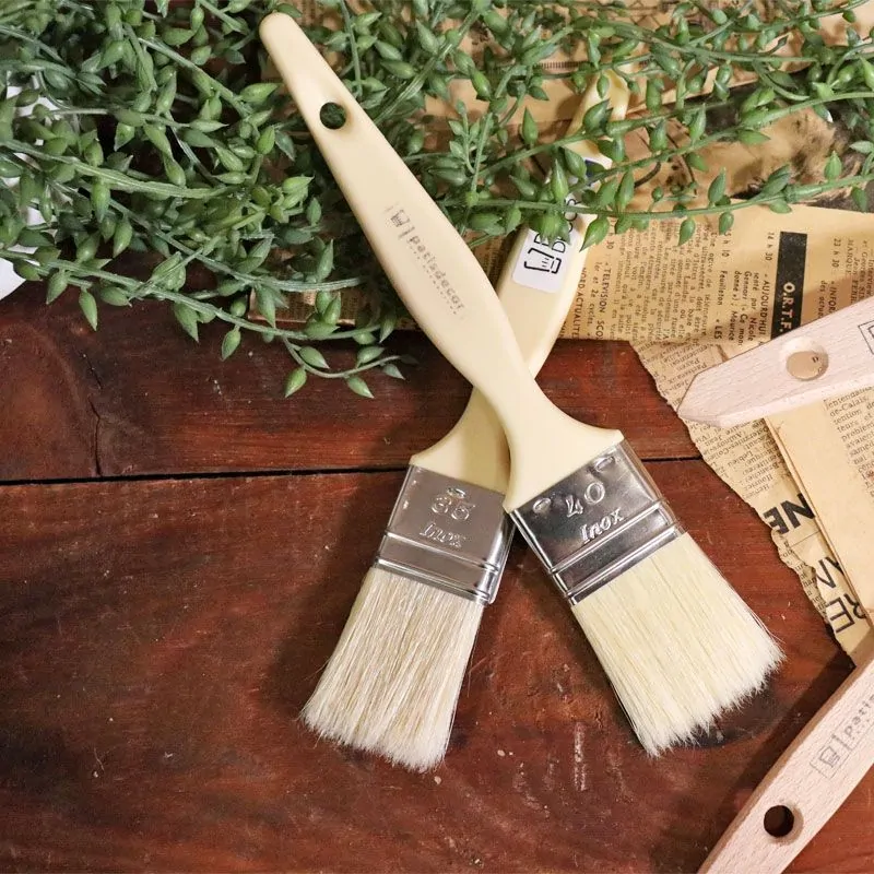 Pinceau plat soie manche plastique