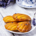Moule 12 madeleines en acier anti-adhérent 7,5x5cm ambiance