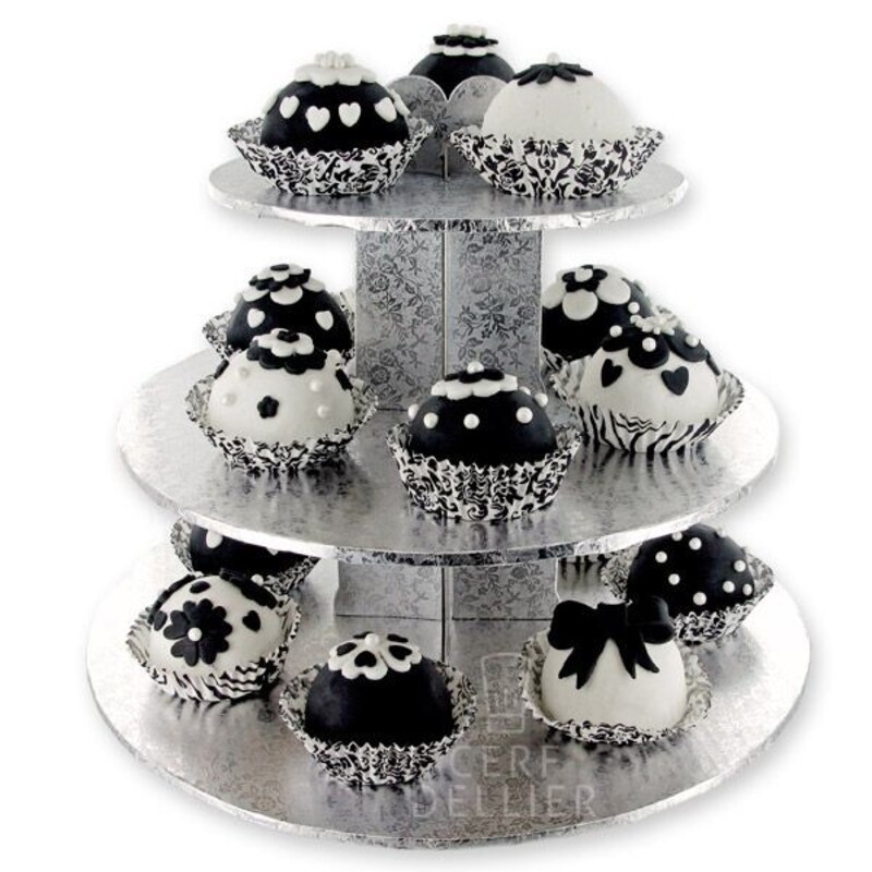 Presentoir A Cupcakes Rond 3 Etages Carton Argent Patisdecor Cerf Dellier Presentoir A Cupcakes Rond 3 Etages Carton Argent Patisdecor Cerf Dellier