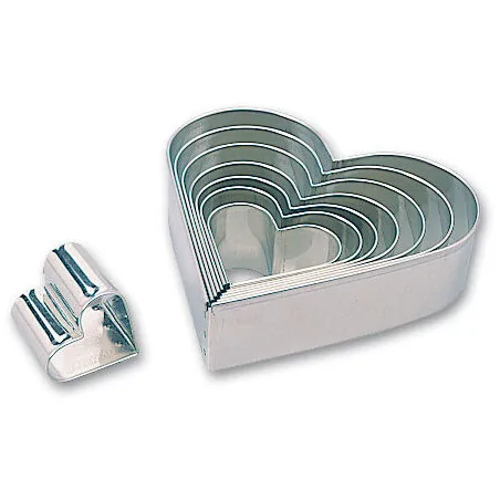 boîte de 8 découpoirs fer...