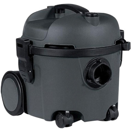 aspirateur à poussières...