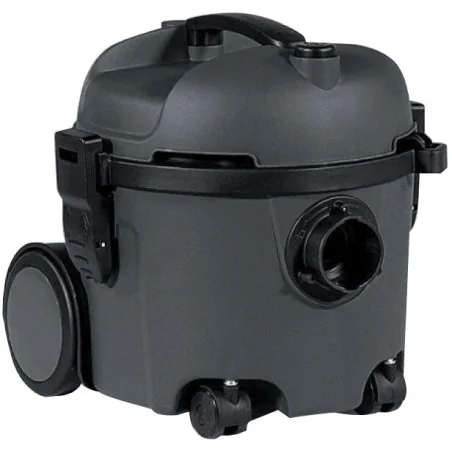 aspirateur à poussières...