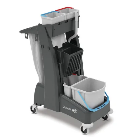 chariot de ménage avec...