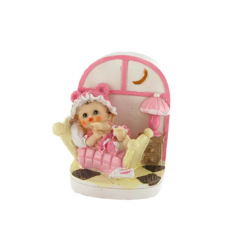 Bébé fille fenêtre Gatodéco